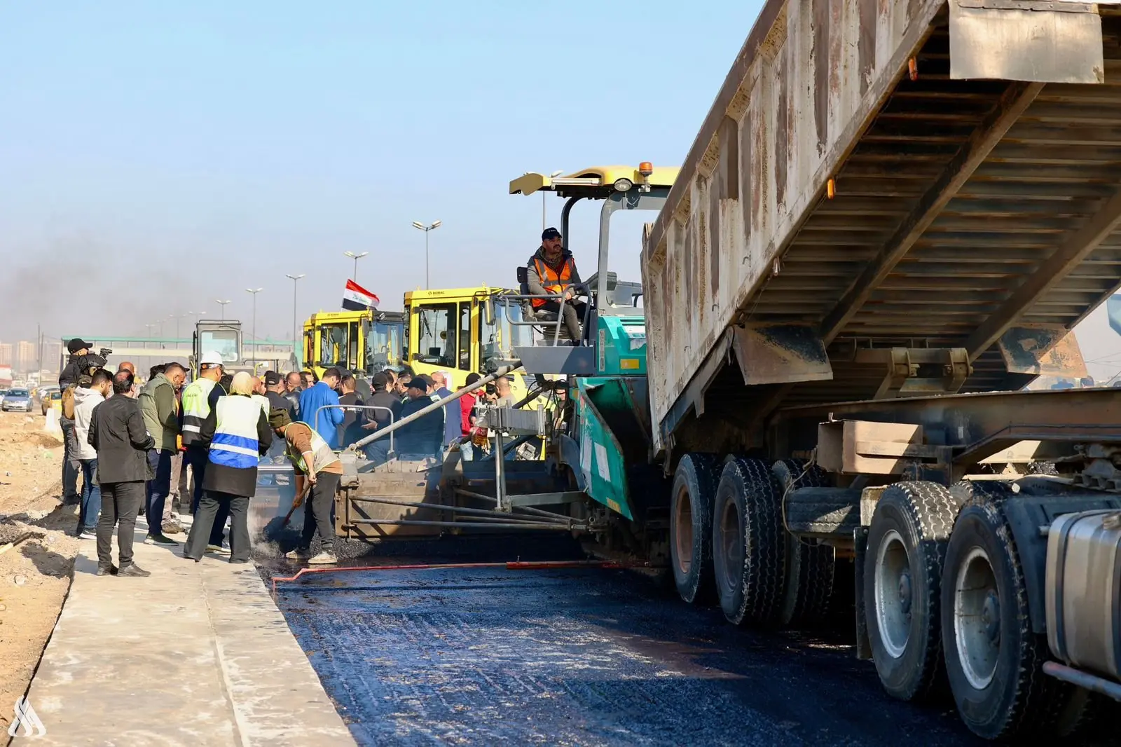 تسارع وتيرة تطوير مدخل بغداد - بابل وفق توجيهات رئيس الوزراء