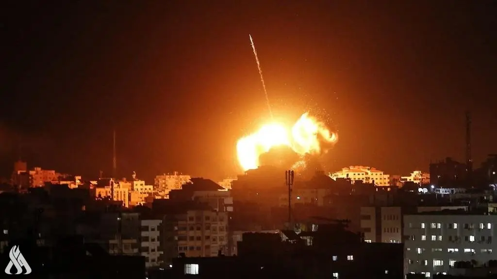 غارات جوية صهيونية تستهدف معامل الدفاع في حلب