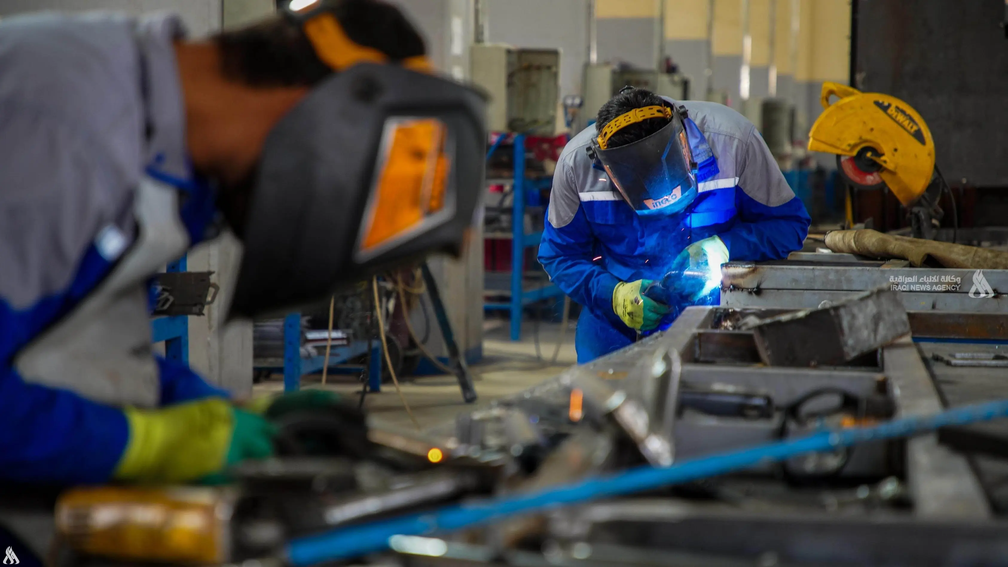 قرار تسليم الحديد والسكراب يعزز الصناعة الوطنية في العراق