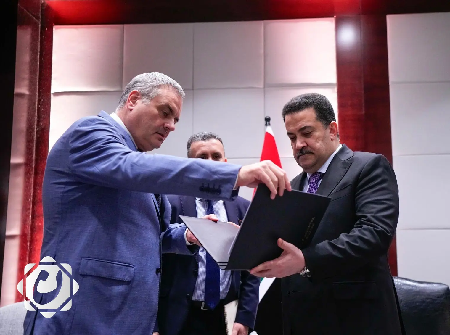 شركة (UGT) تقدم دراسة جدوى للطاقة الشمسية في العراق