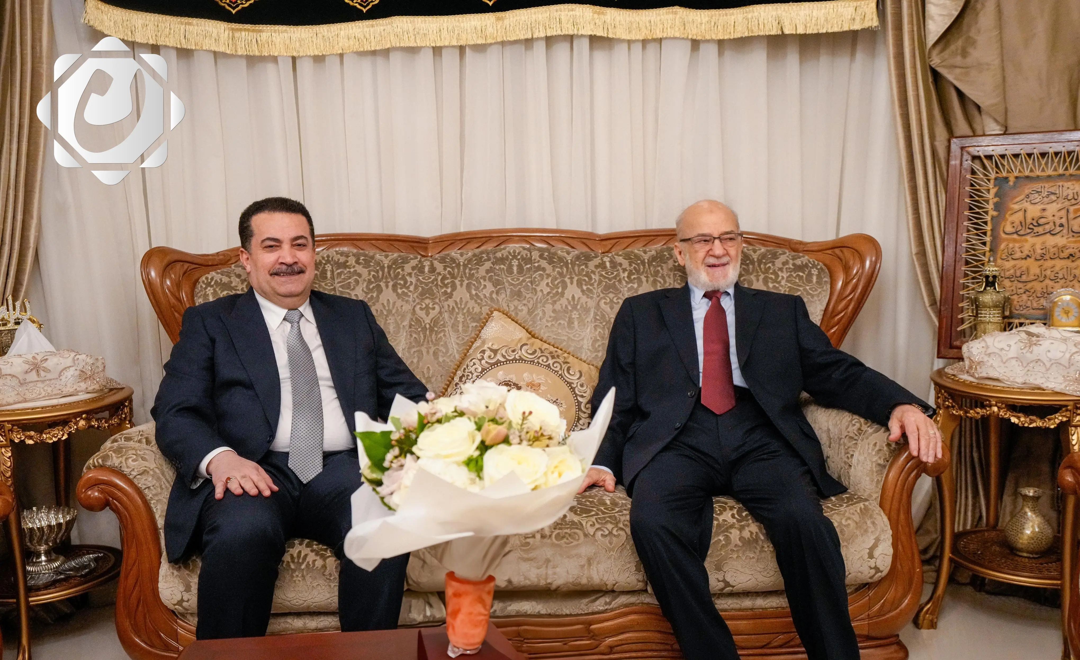 رئيس الوزراء يتفقد صحة الجعفري في لندن