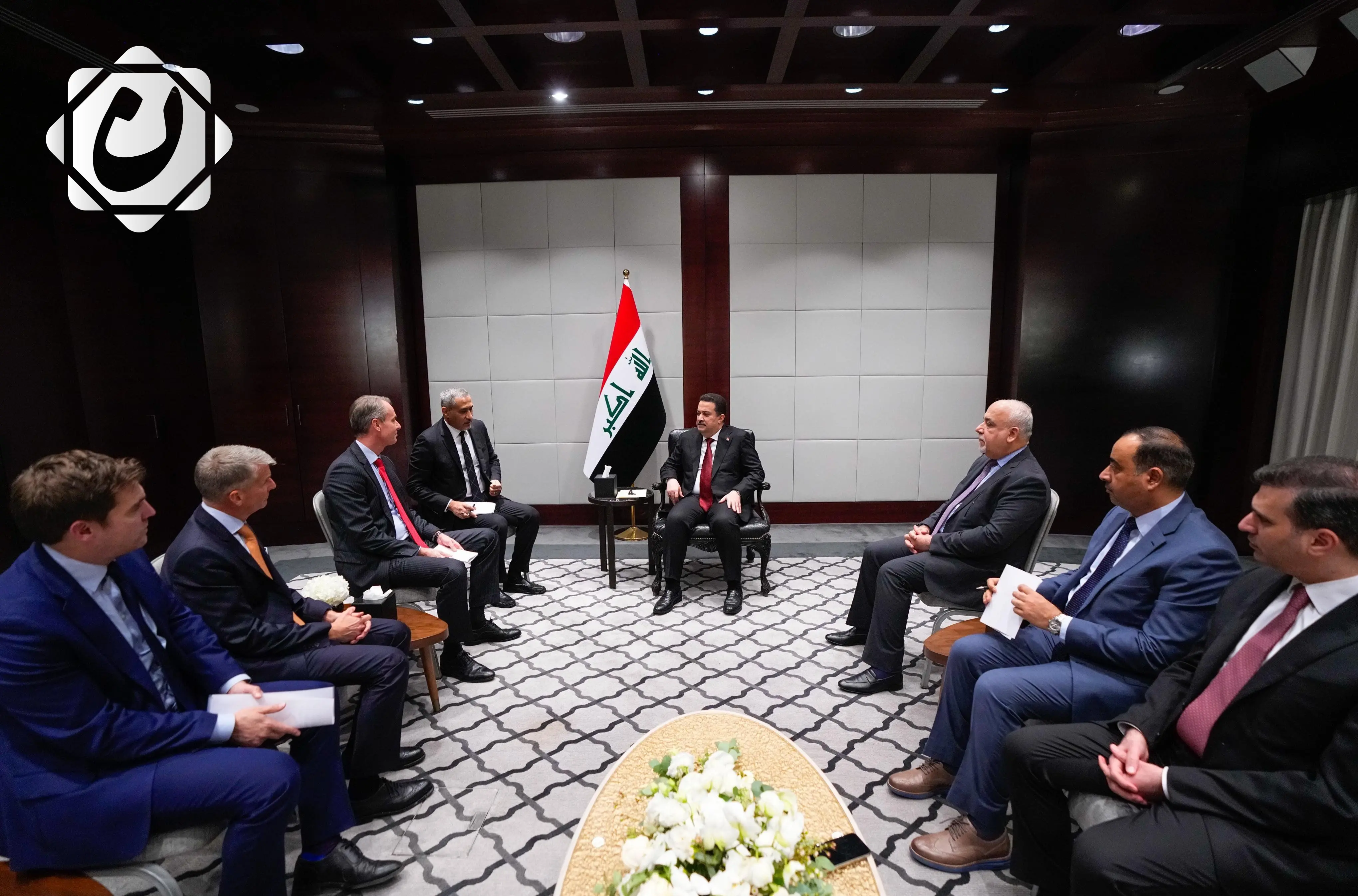 الحكومة العراقية تؤكد التزامها بالشراكة الاستراتيجية مع فودافون البريطانية