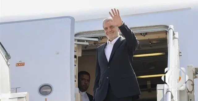 الرئيس الإيراني يبدأ زيارة رسمية لموسكو لتعزيز التعاون الاستراتيجي