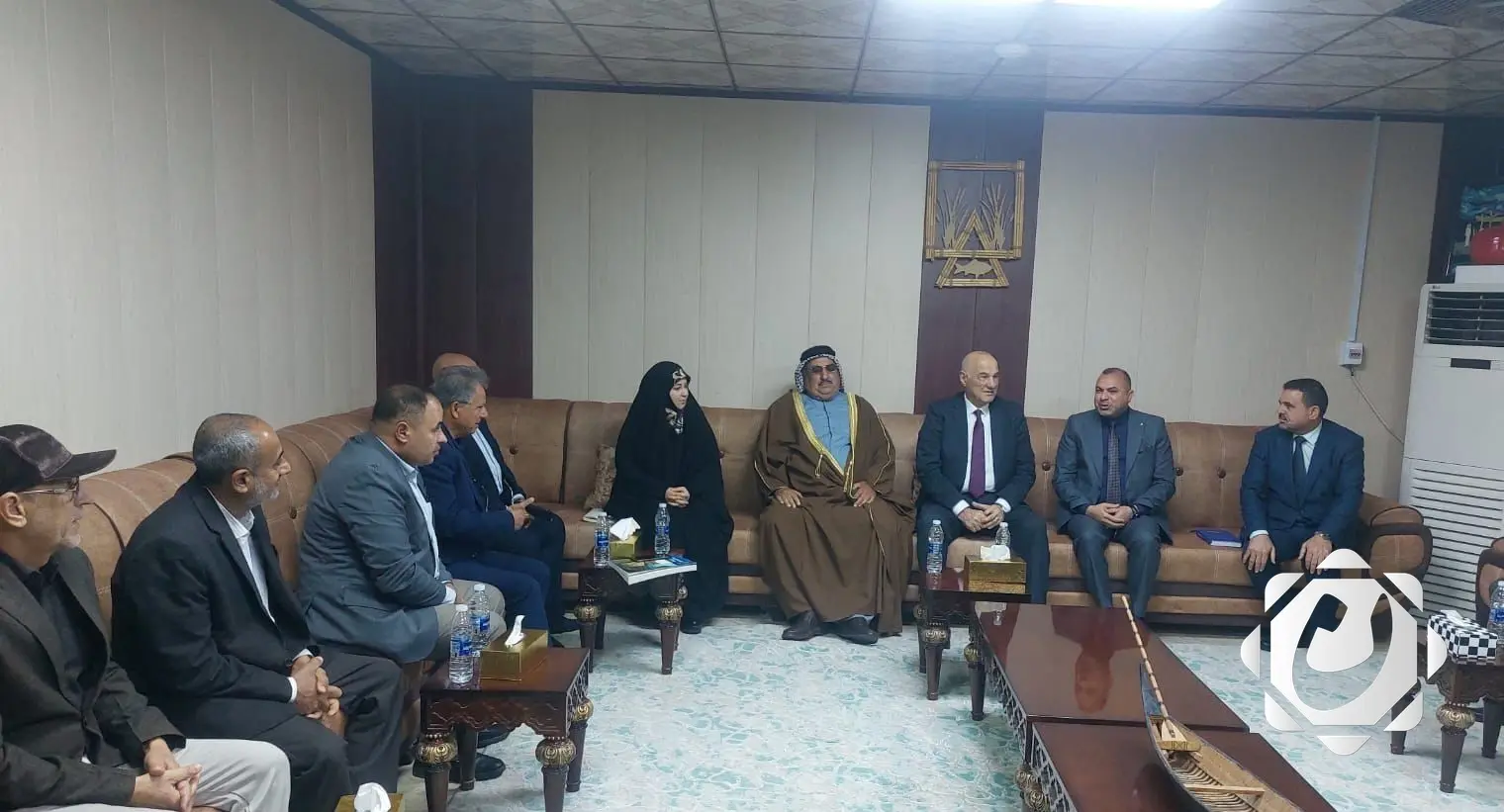 وزير الموارد المائية يزور ذي قار لاستعراض الواقع المائي وأهوار الجبايش