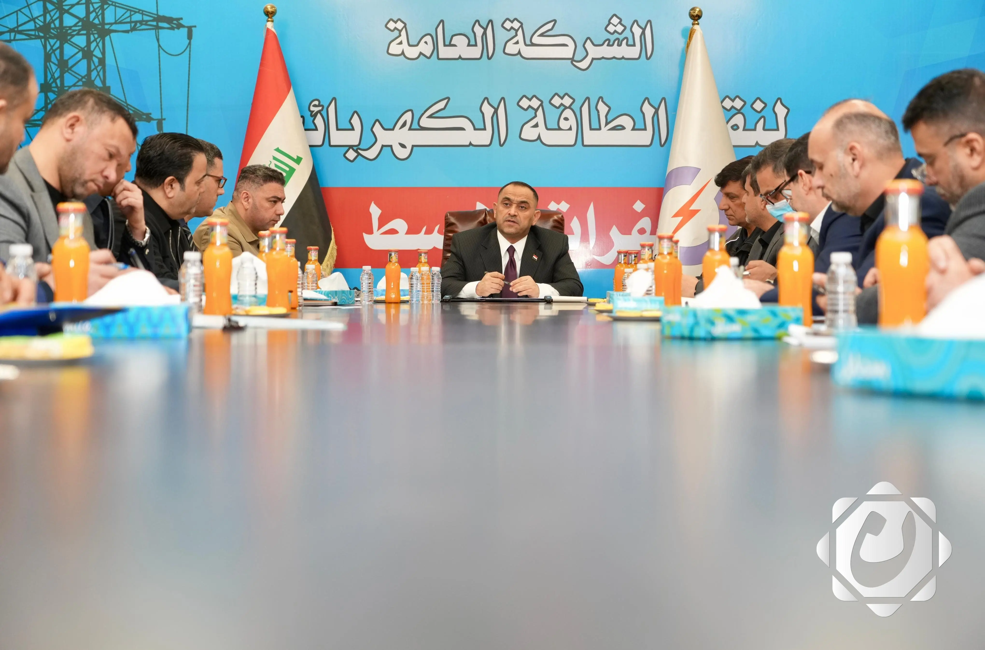 زيارة تفقدية لوزير الكهرباء لمشاريع تحسين الطاقة في كربلاء