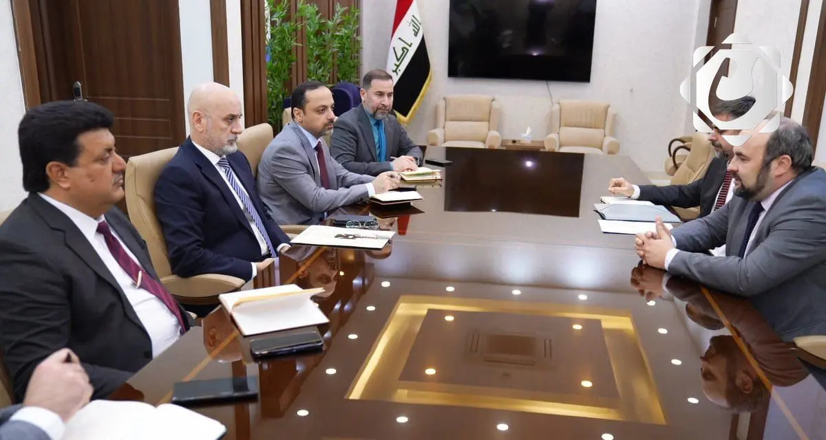 تعاون بيئي: وزير البيئة والسفير الچيكي يناقشان مكافحة تلوث المياه والنفايات