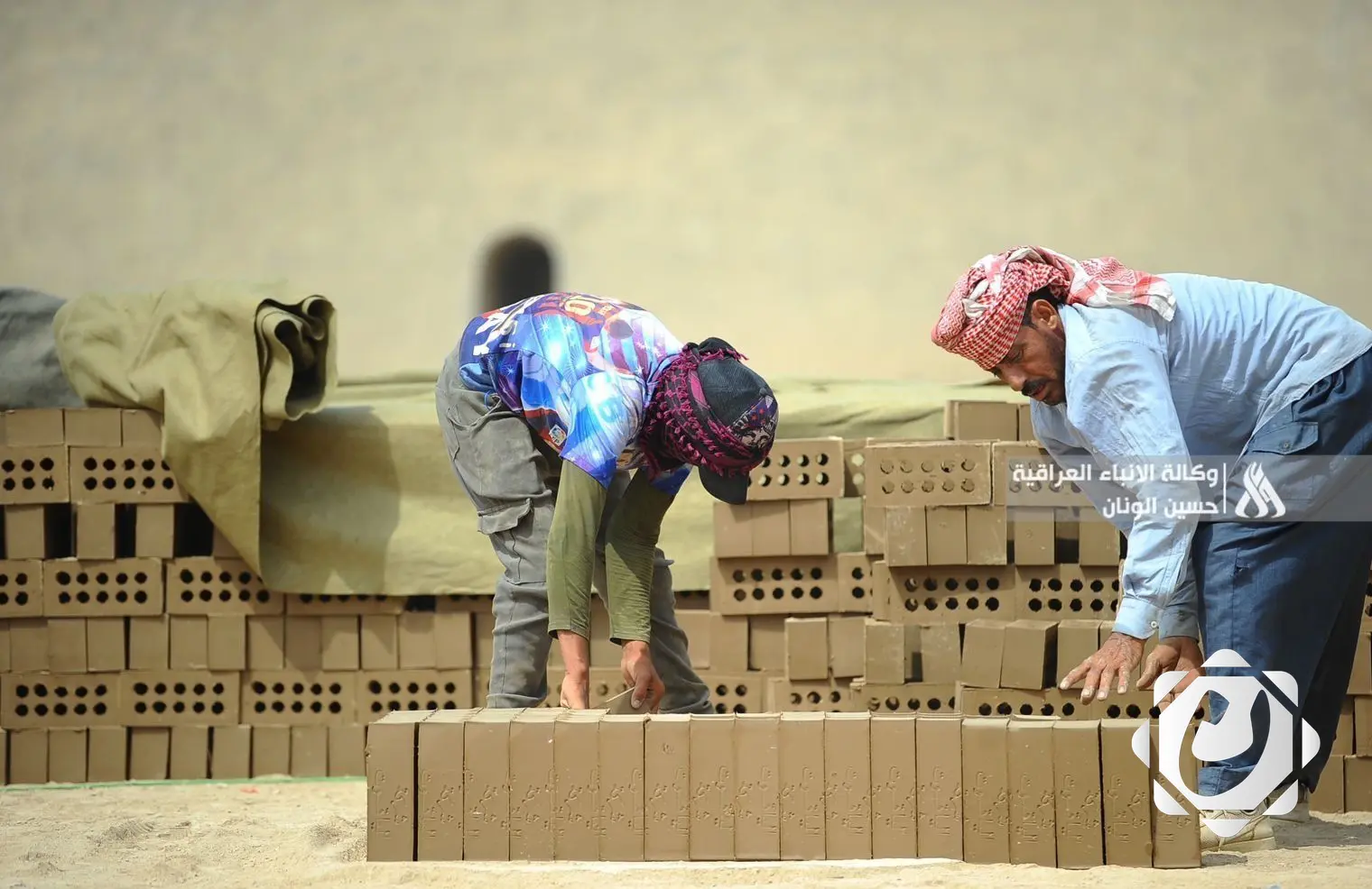 تشكيل لجنة عليا لتحديد مناطق بديلة لمعامل الطابوق في العراق