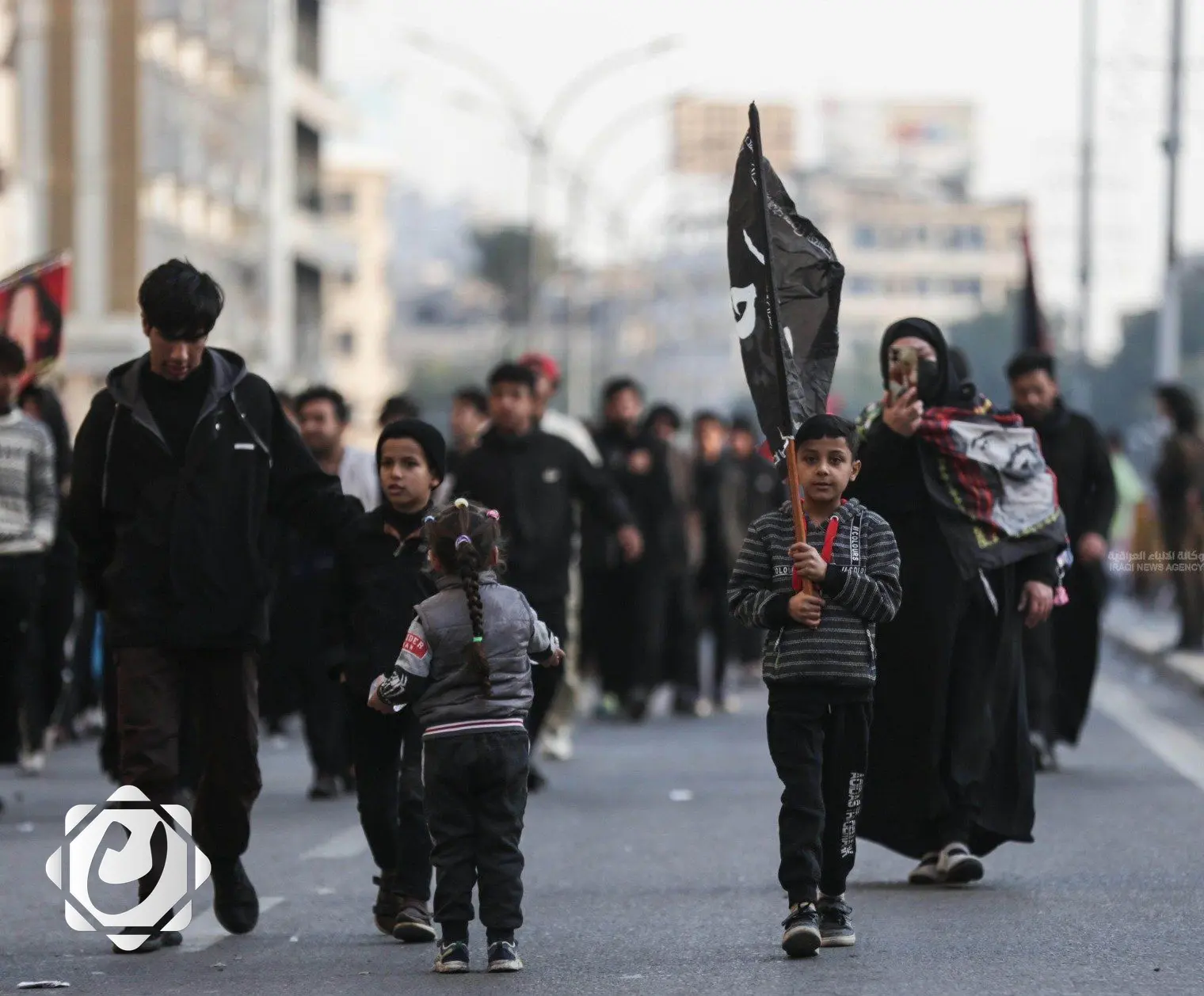 توافد الزائرين إلى مرقد الإمام الكاظم (ع) في ذكرى استشهاده