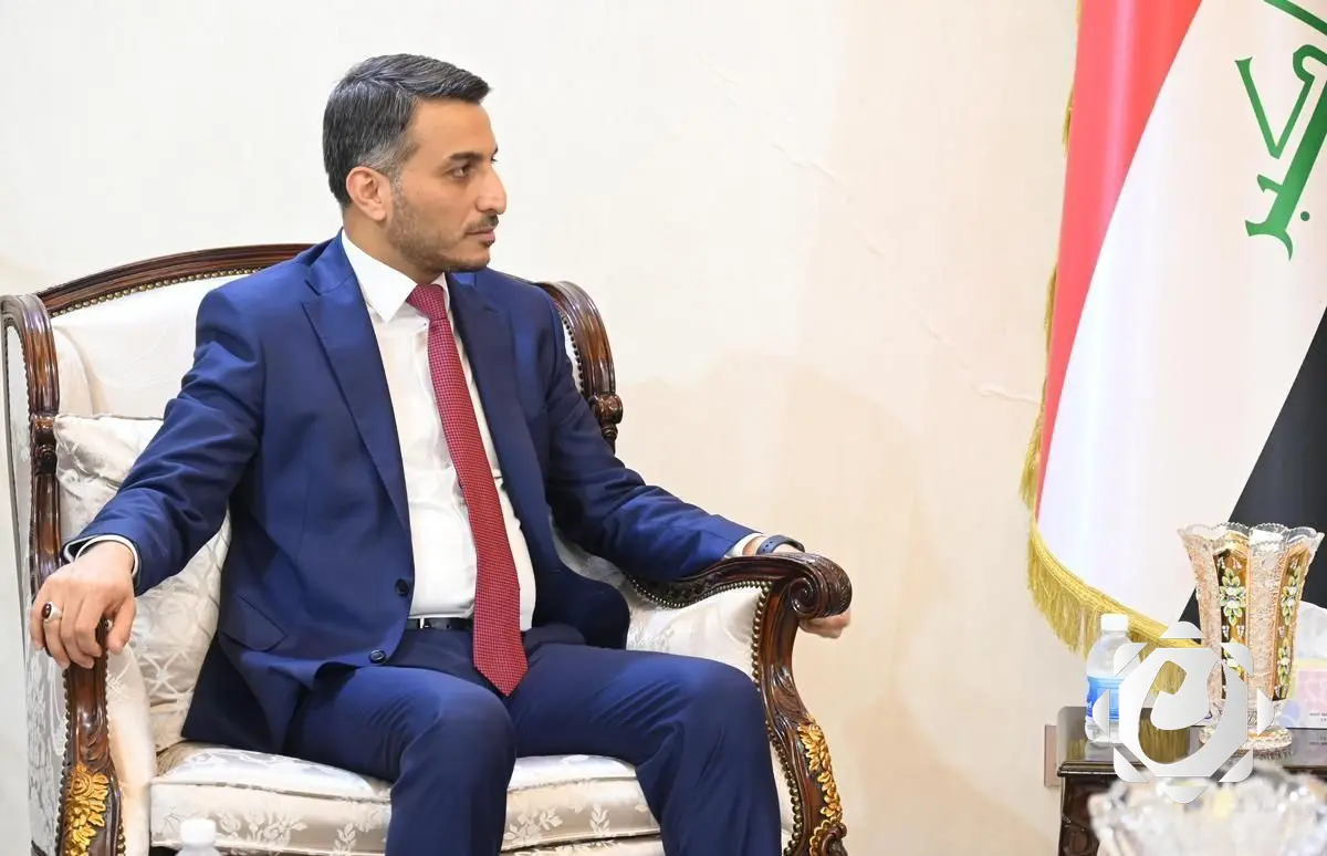 تشكيل لجنة تحقيق في ملابسات اجتماع مطار النجف الأشرف الدولي