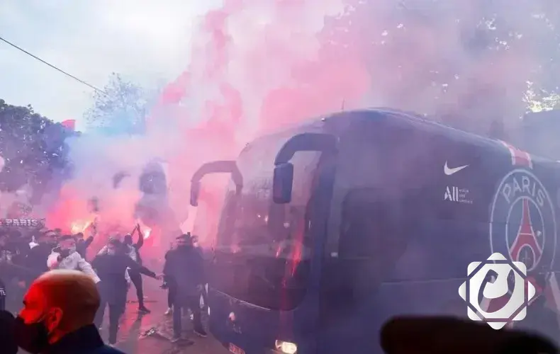 اعتقالات جماعية لمشجعي باريس سان جيرمان في شتوتغارت قبل مواجهة دوري الأبطال