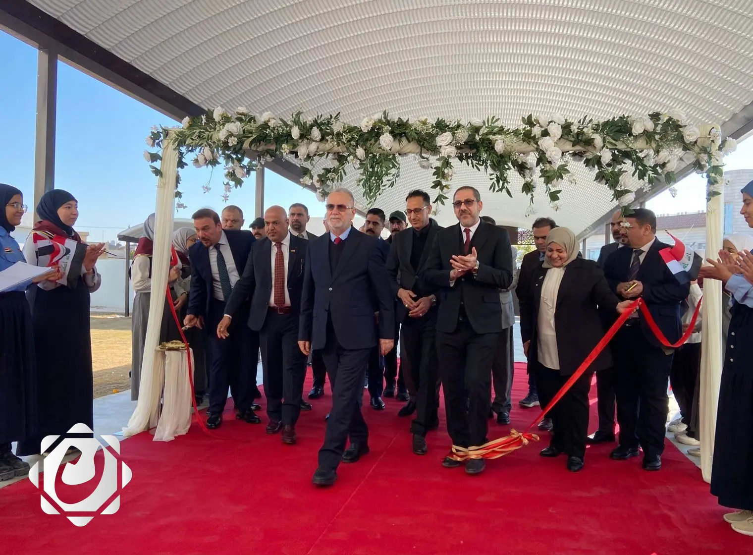 محافظ بغداد يطلق مشاريع تعليمية جديدة ويؤكد على إنهاء الدوام المزدوج