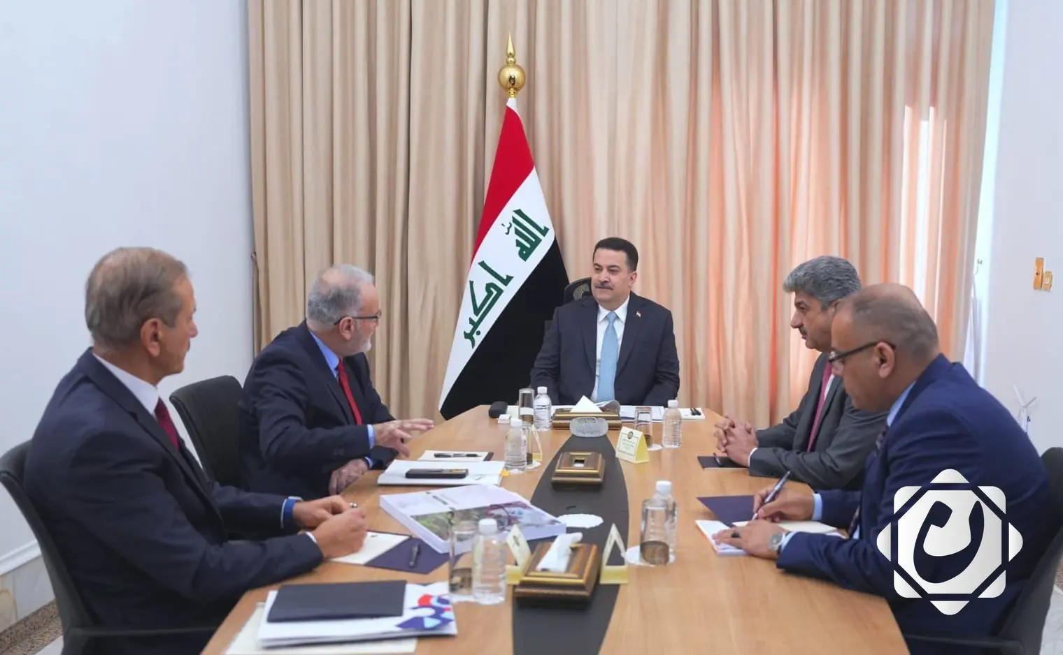 رئيس الوزراء يؤكد أهمية مشاركة القطاع الخاص في إعادة تأهيل المواقع الأثرية