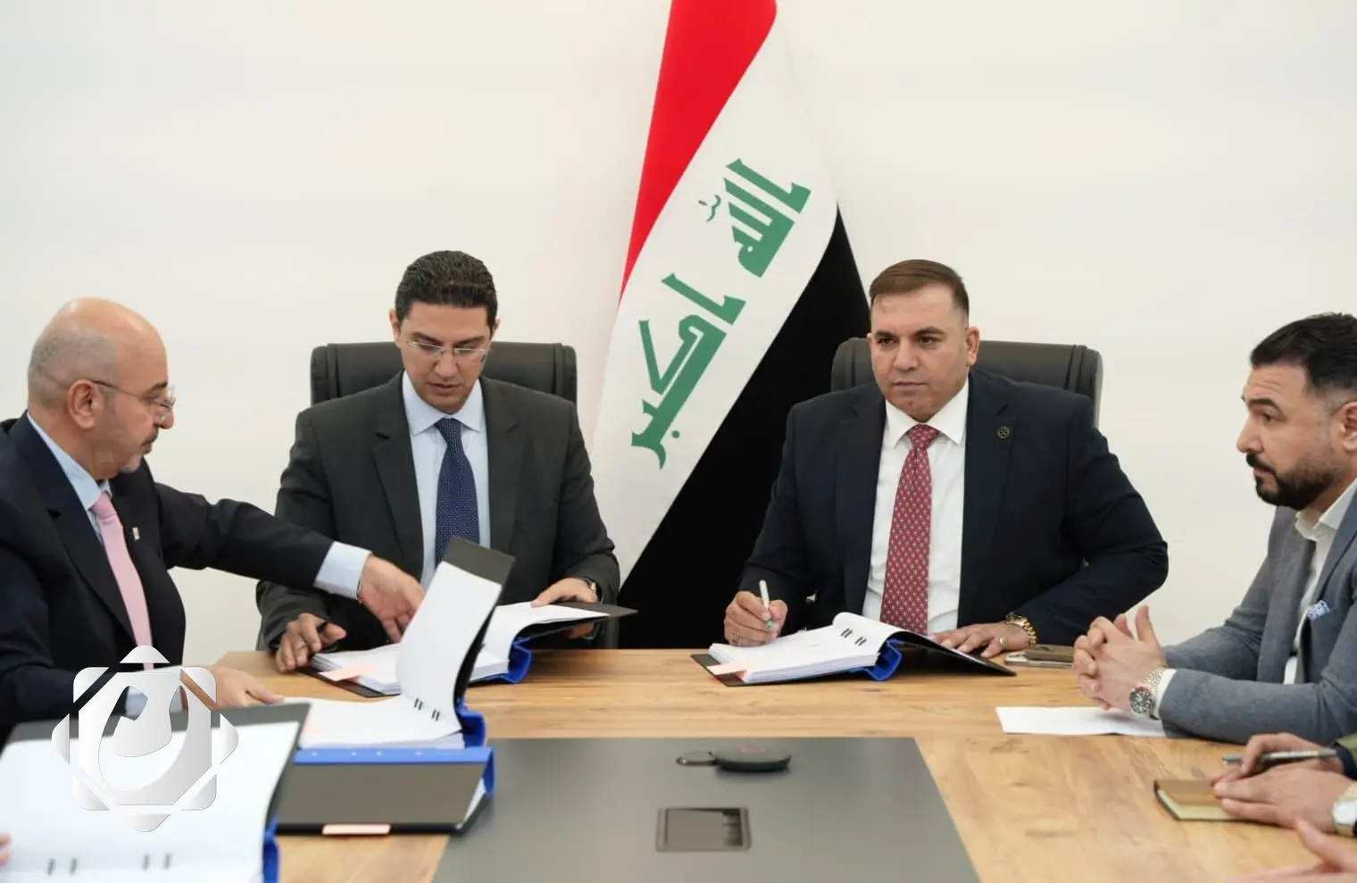 وزارة الكهرباء تعلن عن عقود جديدة لتأهيل المحطات الثانوية في بغداد وديالى