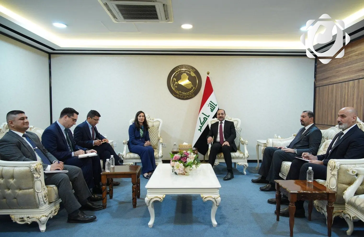 المالية النيابية تناقش مع وفد أمريكي عقود شركات النفط في كردستان