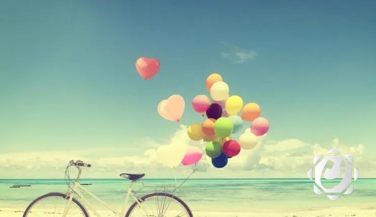 دراسة جديدة تحدد أوقات السعادة المثلى