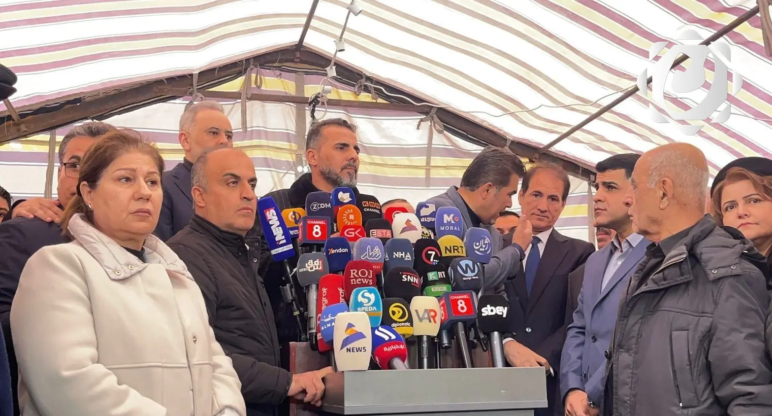 نواب البرلمان يزورون خيم اعتصام موظفي كردستان في السليمانية