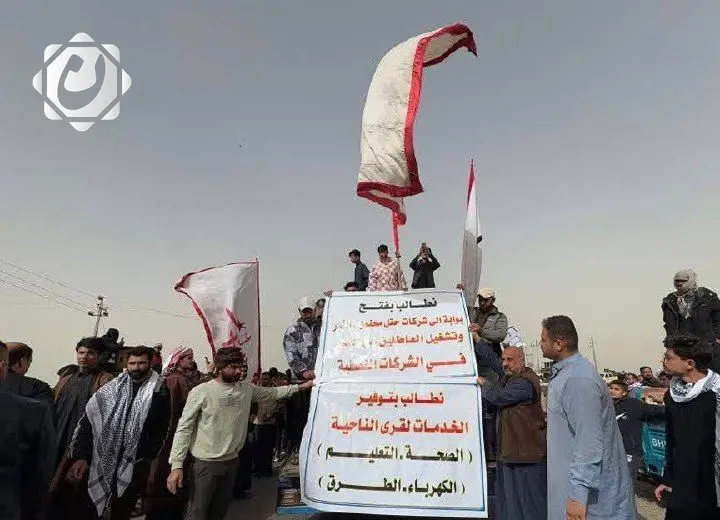 احتجاجات قبيلة بني مالك تغلق طريق بوابة 18 في حقل غرب القرنة 2 للمطالبة بالحقوق