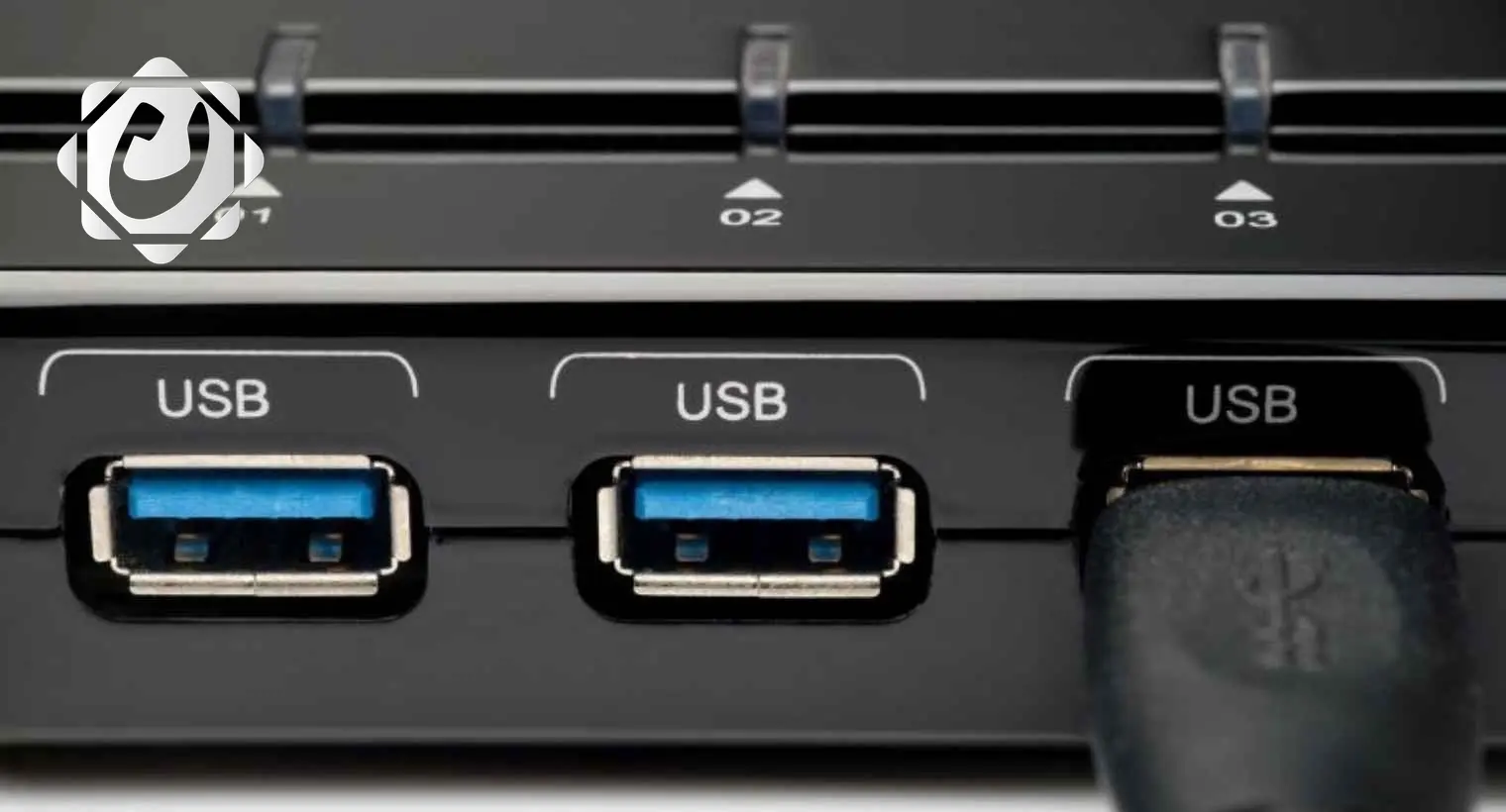 منافذ USB: دليلك لفهم الألوان والأنواع المختلفة