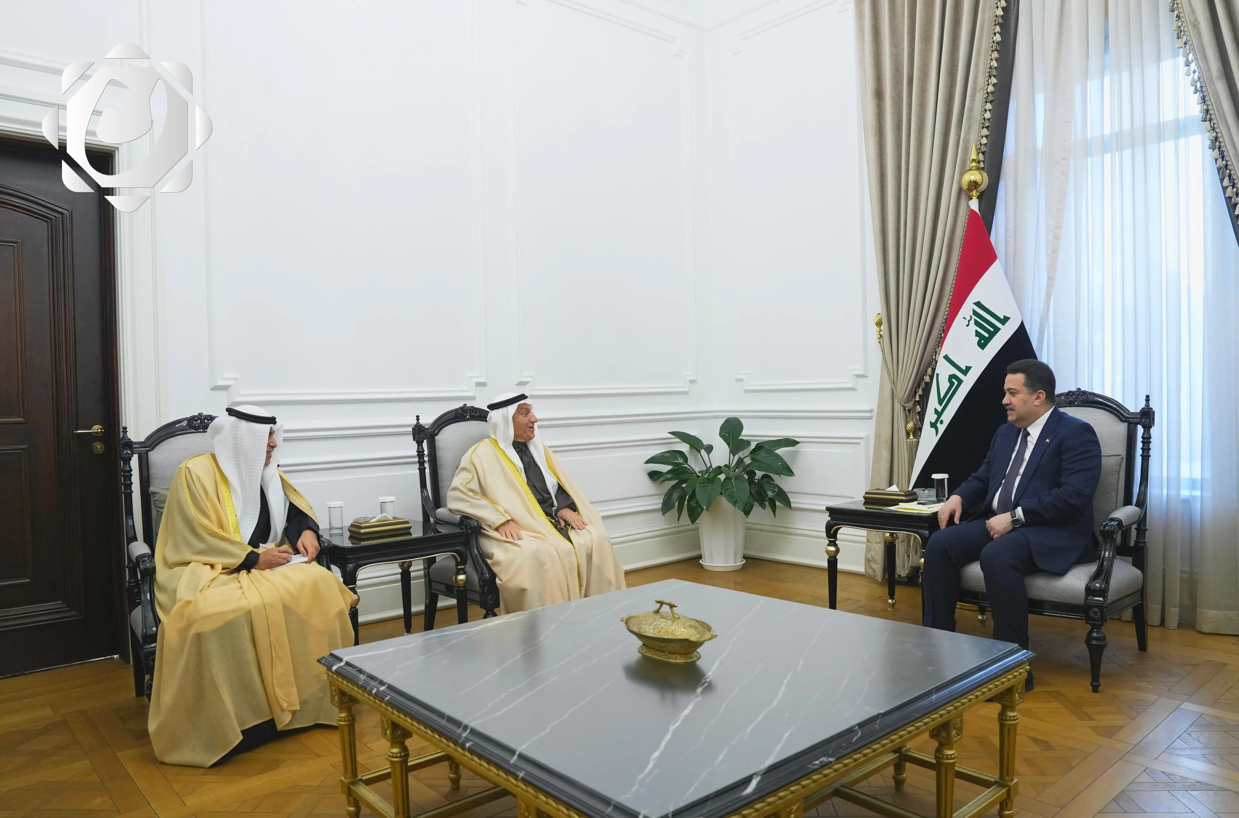 أمير الكويت يعبر عن ارتياحه لنهج الحكومة العراقية في معالجة الملفات المشتركة