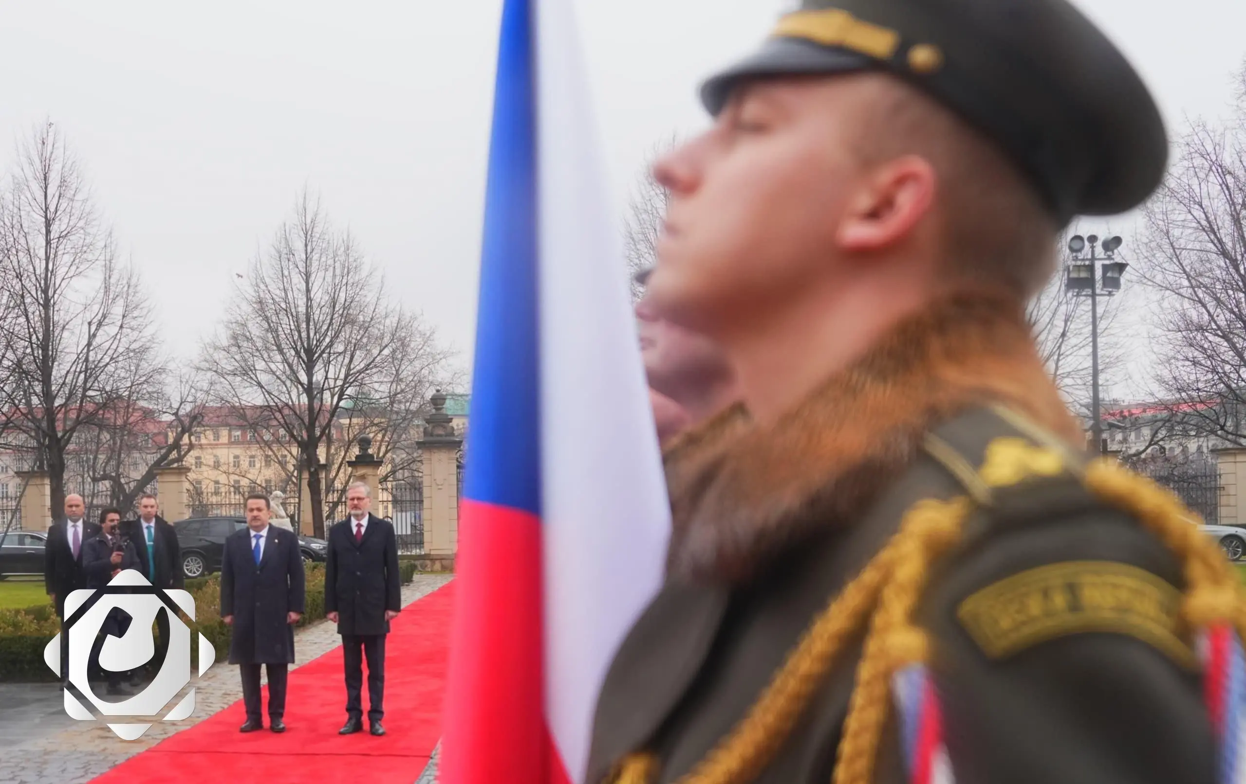 السوداني يصل براغ لتعزيز العلاقات مع التشيك