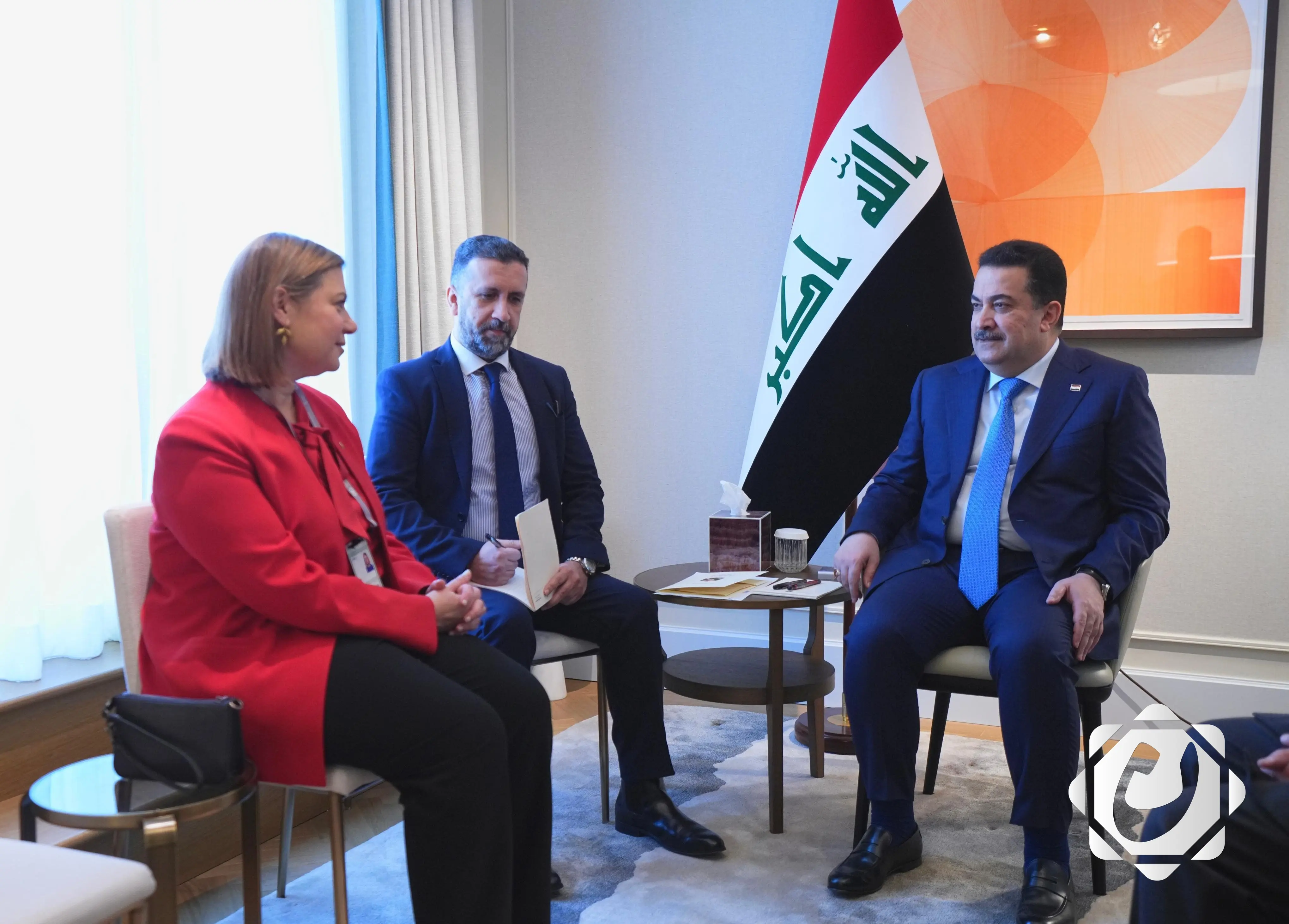 رئيس الوزراء السوداني يلتقي سيناتور أمريكي لتعزيز التعاون بين العراق والولايات المتحدة