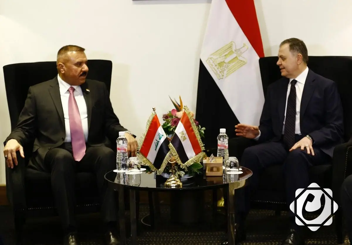 وزير الداخلية العراقي يعزز التعاون الإقليمي لمكافحة الجريمة في اجتماع تونس