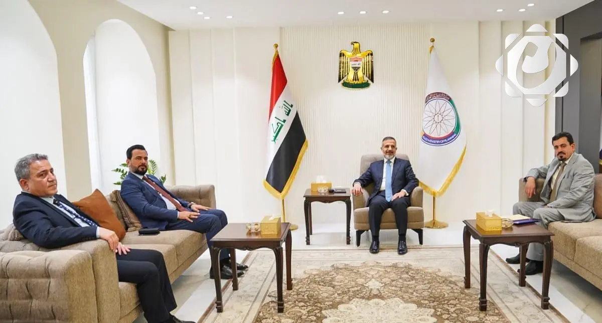وزير التخطيط ورئيس مجلس أمناء شبكة الإعلام العراقي يناقشان تعزيز الخطاب الوطني وإطلاق قناة للأطفال