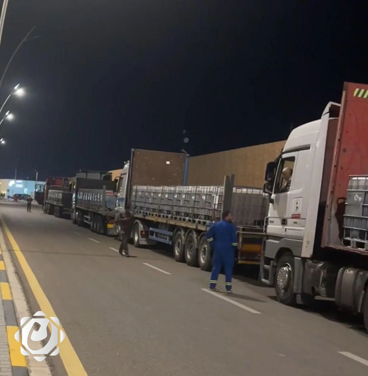 نجاح عمليات ضبط المخالفات في منفذ سفوان: 10 شاحنات تحت المجهر
