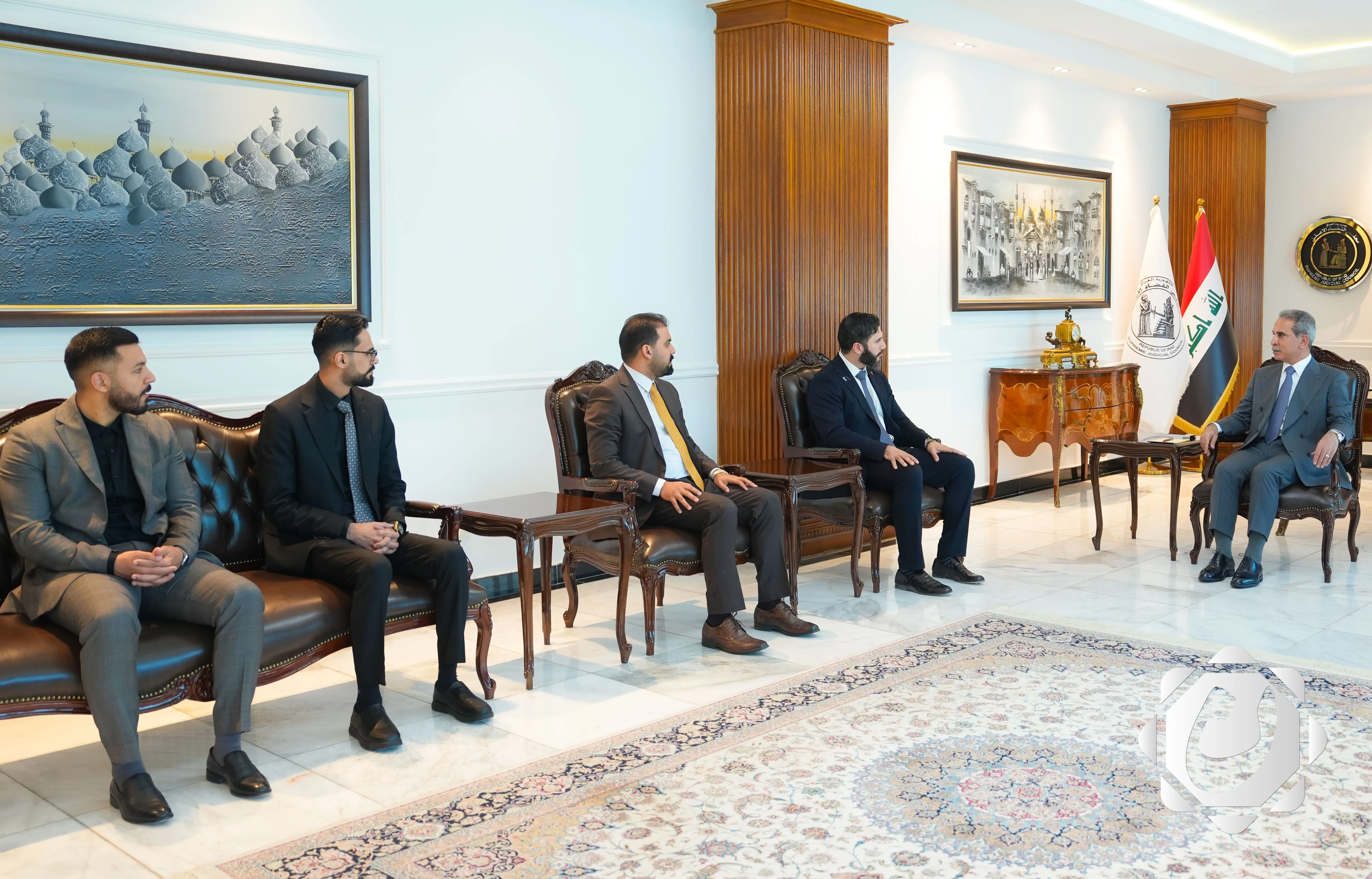 رئيس مجلس القضاء الأعلى يناقش الخدمات الطبية في غزة مع وفد منظمة فجر العلمية