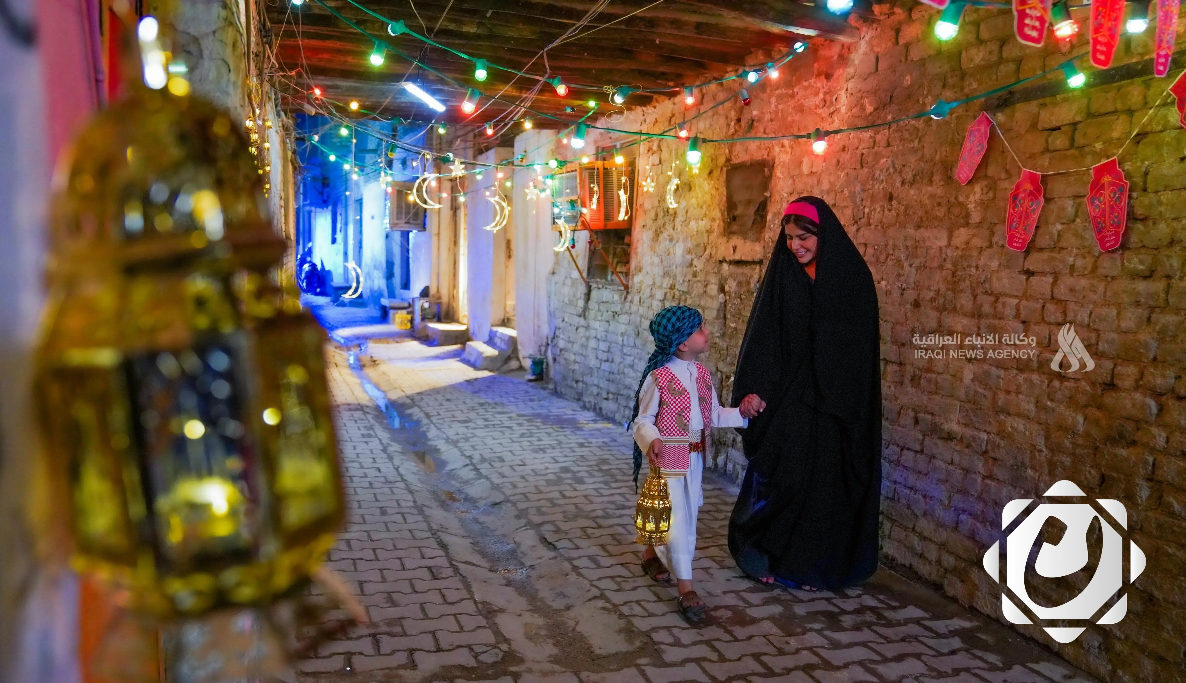 طقوس رمضانية تنبض بالحياة في أزقة بغداد