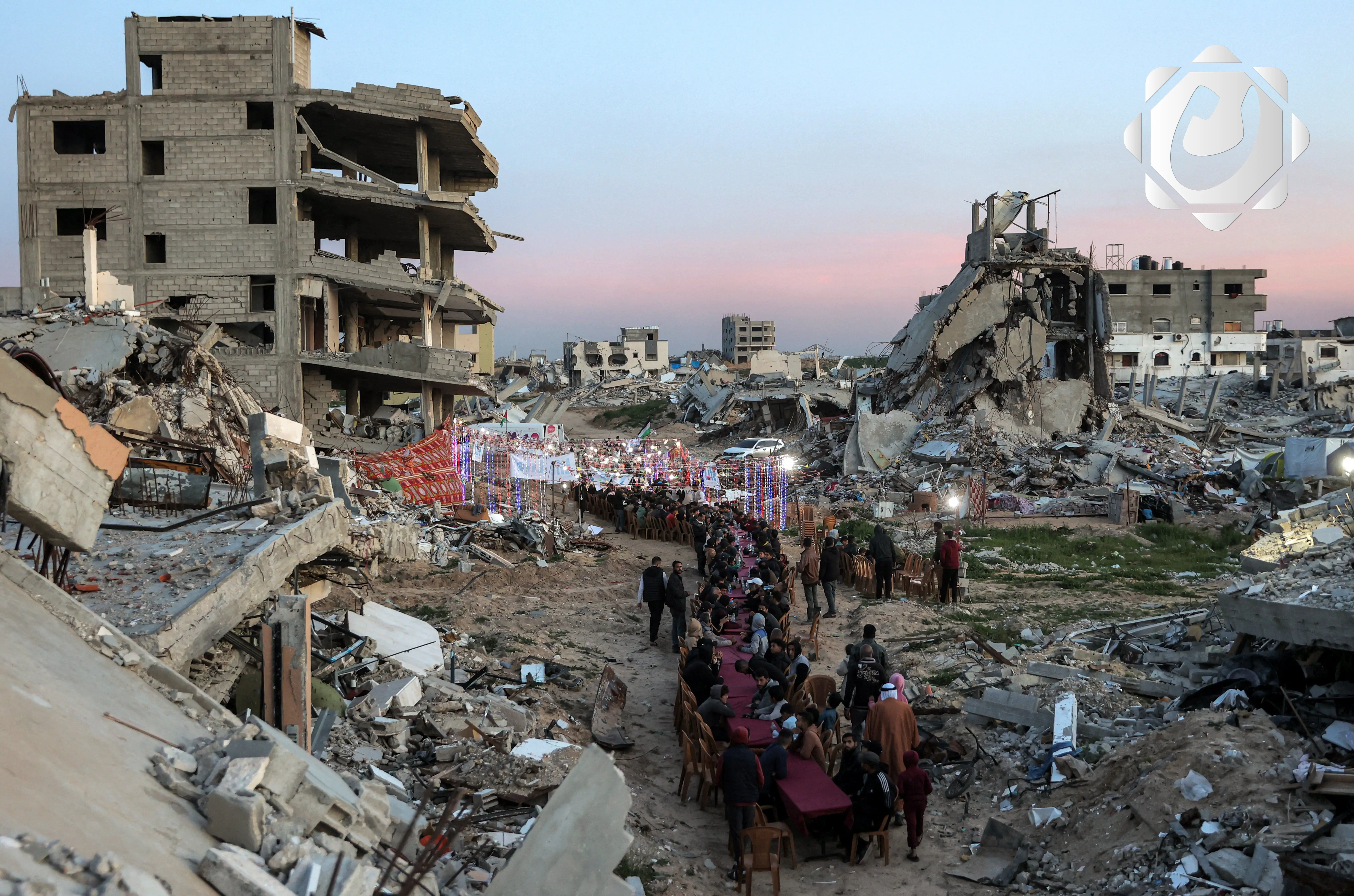 الكيان الصهيوني يمنع تدفق المساعدات الإنسانية إلى غزة بعد انتهاء الهدنة