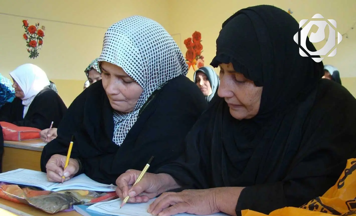 مشروع "اقرأ" لمحو الأمية في العراق: خطوة نحو تعليم شامل