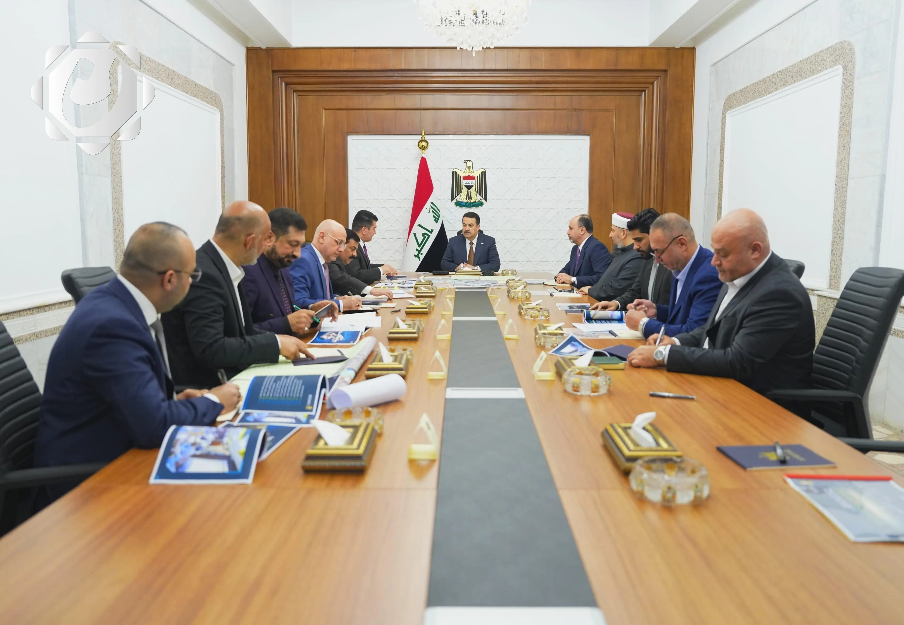 رئيس الوزراء السوداني يقود اجتماعاً لمتابعة تطوير الأعظمية في بغداد