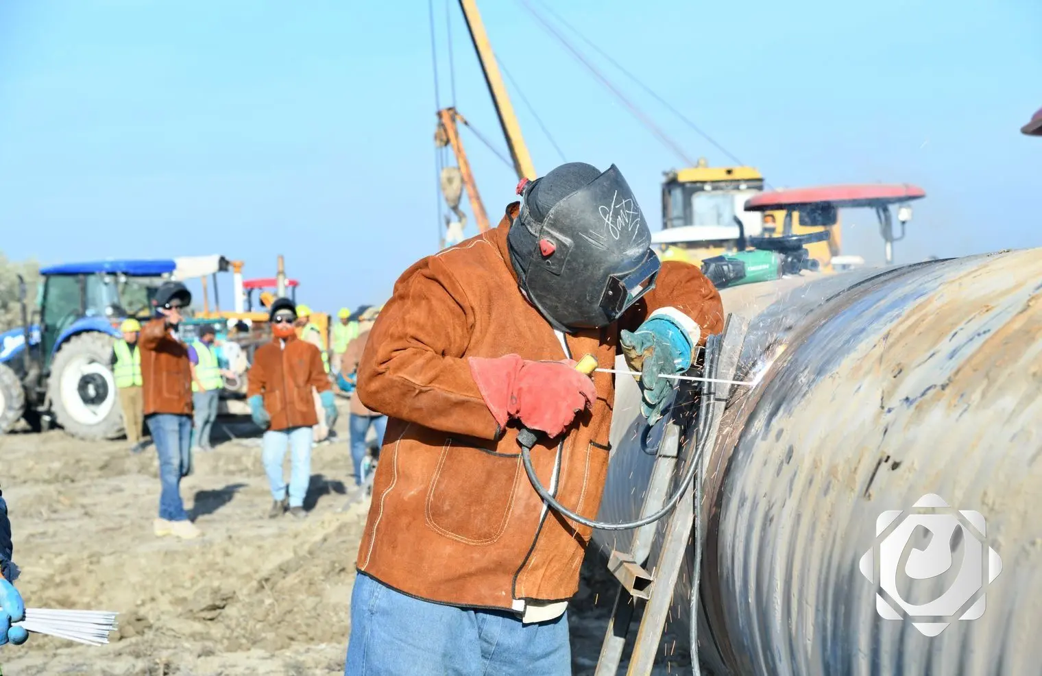 تقدم ملحوظ في مشروع مد أنبوب الغاز الجاف لمحطة كهرباء بسماية