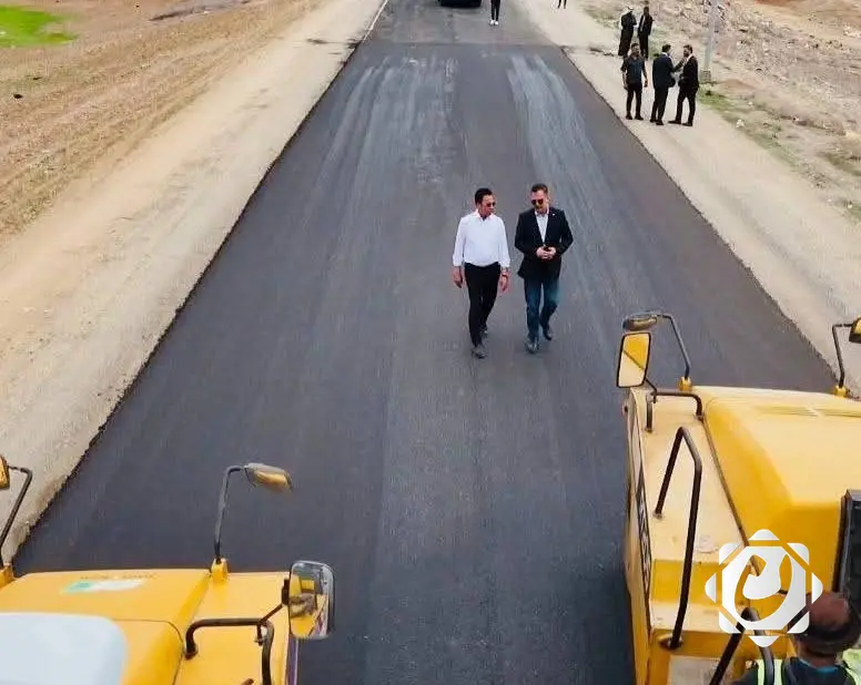 محافظ نينوى يعلن بدء مشروع إكساء الطرق المؤدية إلى المدينة السياحية في سد الموصل