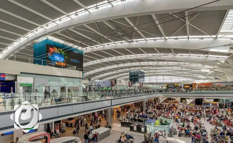 إغلاق مطار هيثرو بلندن بسبب حريق وانقطاع كهربائي