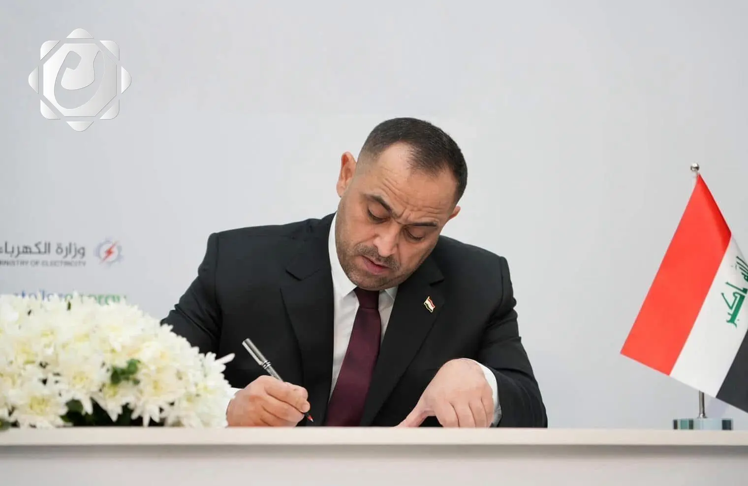 وزير الكهرباء يأمر بالدوام خلال عطلة عيد الفطر لضمان استقرار الطاقة