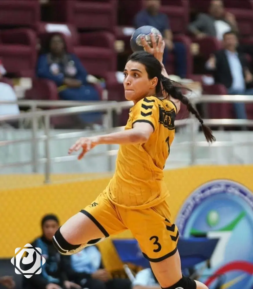 إيمان مغديد تسجل التاريخ كأول لاعبة كرة يد عراقية تحترف في الخارج