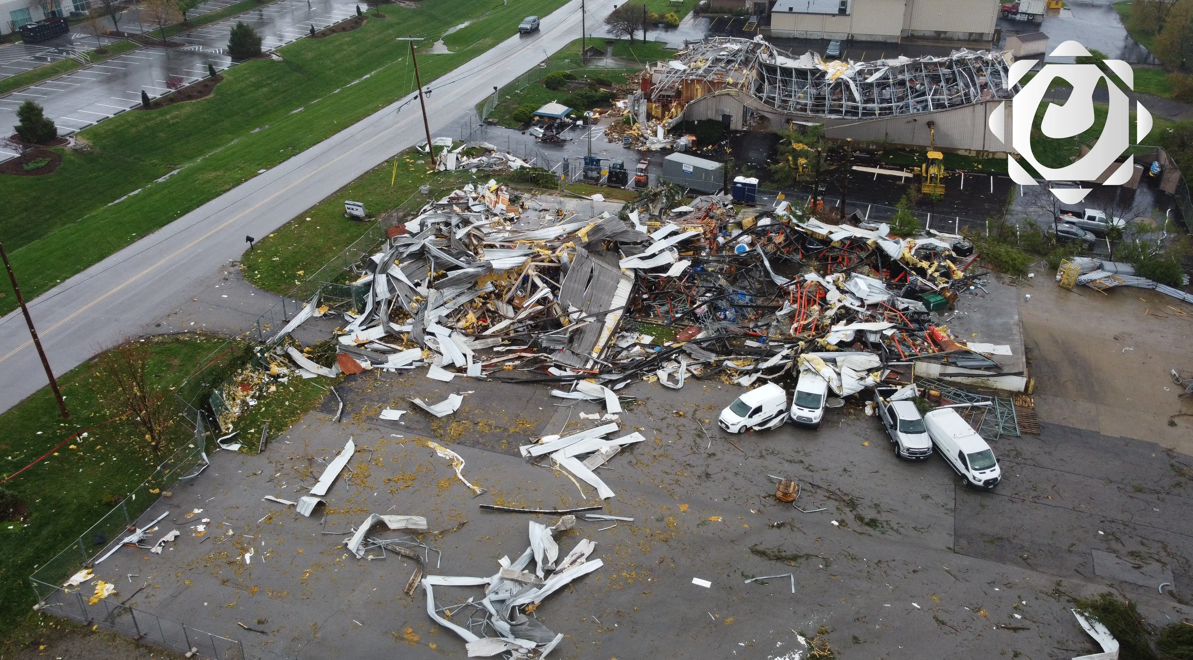 عواصف مدمرة تودي بحياة 17 شخصاً في الولايات المتحدة