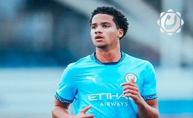 بايرن ميونيخ وأياكس يتنافسان على موهبة مانشستر سيتي