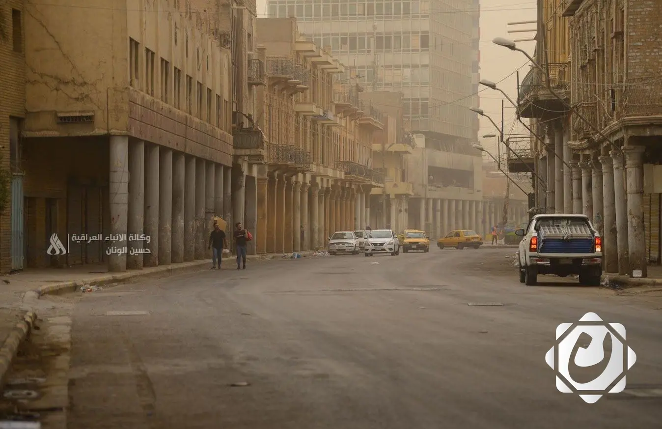 توقعات الطقس: أمطار مستمرة وغبار في الأفق