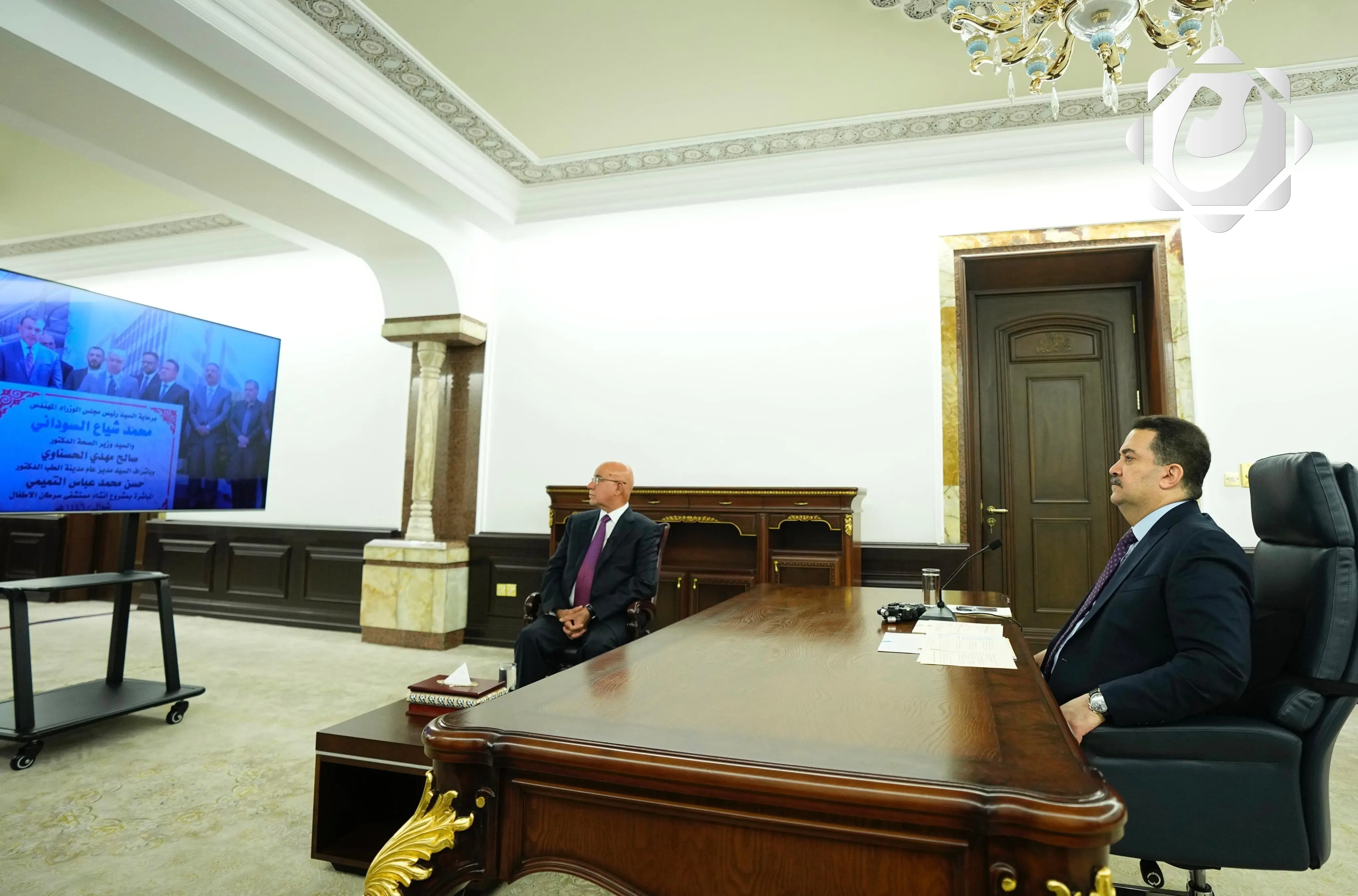 رئيس الوزراء يؤكد المضي في تطوير الخدمات الصحية عبر إنشاء مستشفيات جديدة في الأقضية والنواحي