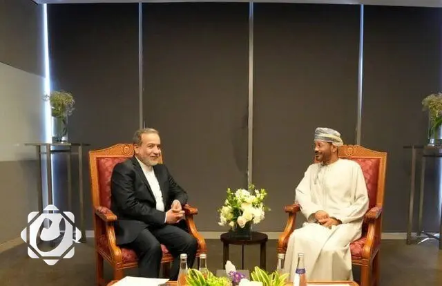 مباحثات إيرانية عمانية حول المحادثات غير المباشرة مع أمريكا