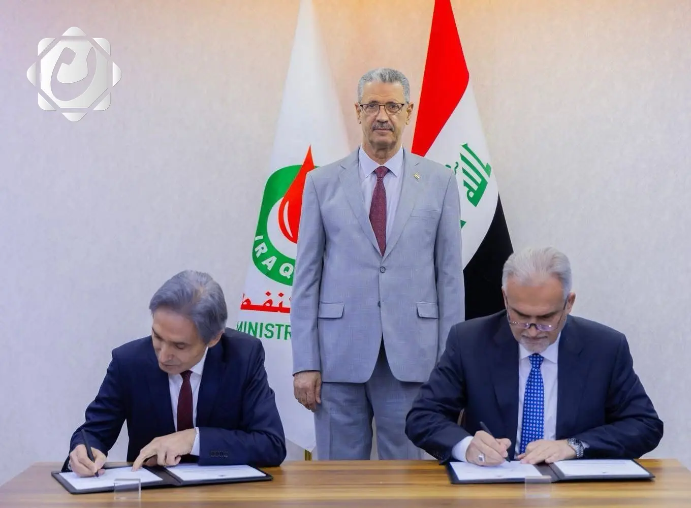 توقيع عقد مشروع الأنبوب البحري الثالث لتعزيز صادرات النفط في البصرة