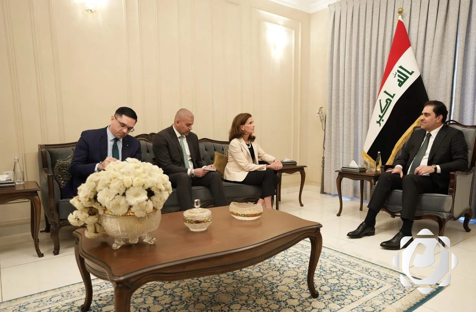 تعزيز الشراكة العراقية الأمريكية: بحث الأوضاع السياسية والأمنية