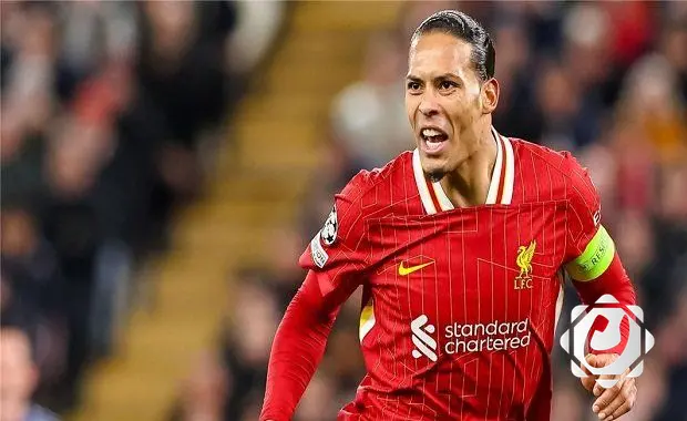 فان دايك يمدد عقده مع ليفربول لعامين إضافيين