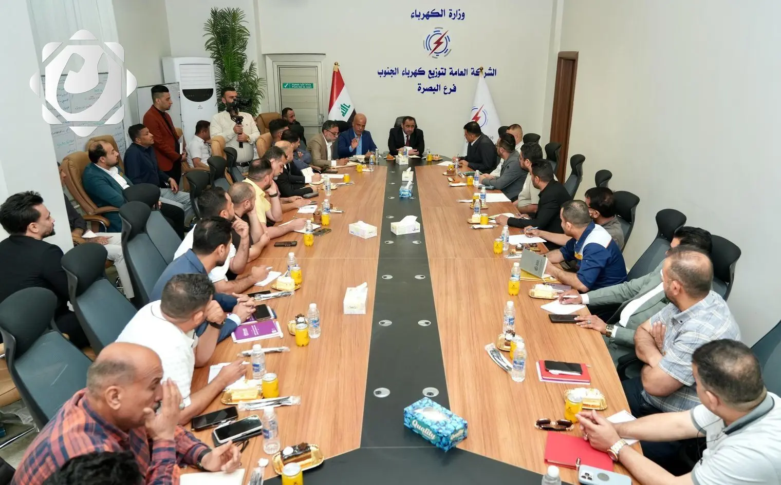 وزير الكهرباء يعلن عن خطط استراتيجية لتحسين خدمات الطاقة في البصرة