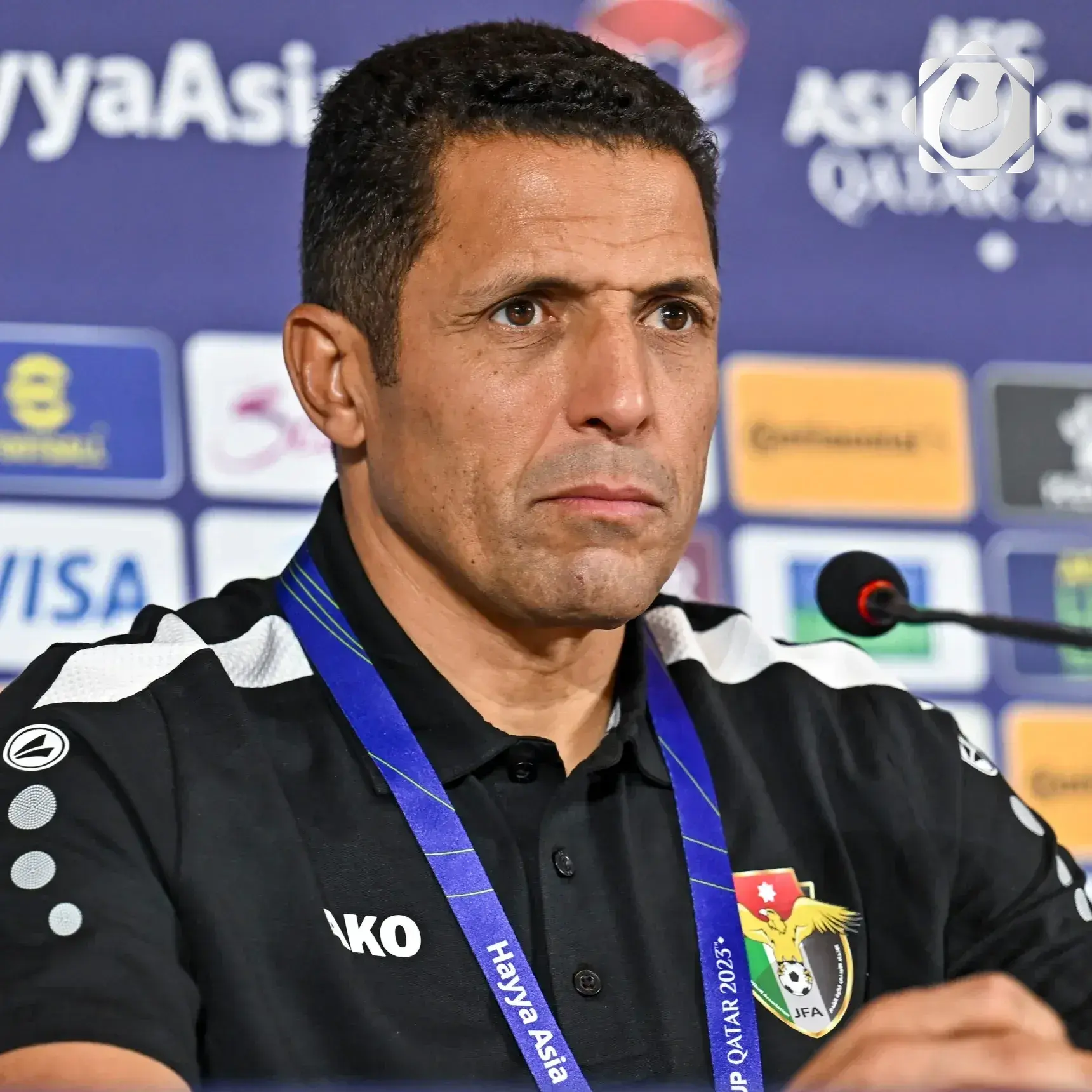 نادي الجزيرة الإماراتي ينفي شائعات تدريب عموتة للمنتخب العراقي