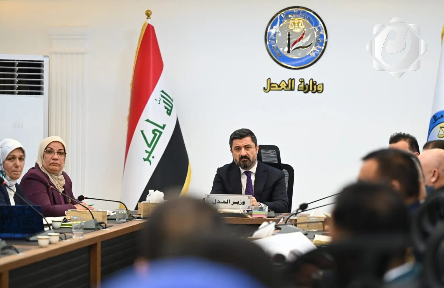 وزير العدل يؤكد على تعزيز إجراءات نقل الملكية وحماية ممتلكات الدولة