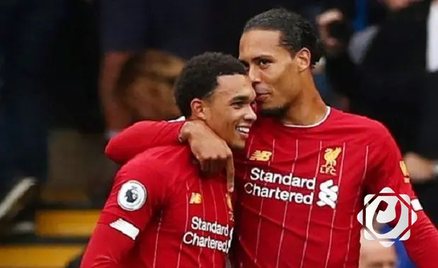 ترقب في ليفربول حول مستقبل أرنولد بعد تصريحات قائد الفريق